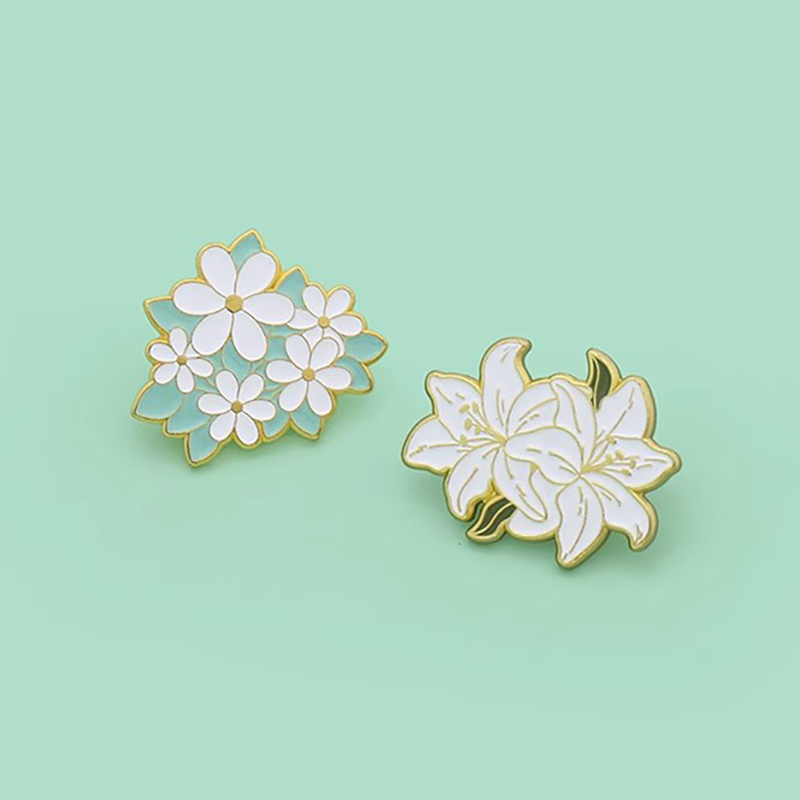 Botany Flower Enamel Lapel Pin (5)