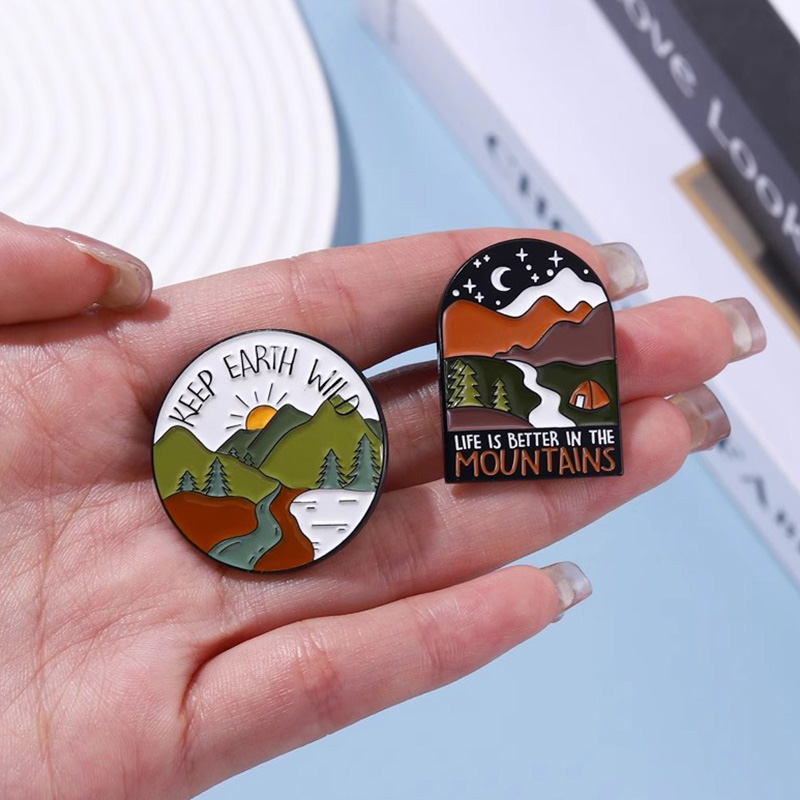 Outdoor Travel Mountain Lapel Pin (4)