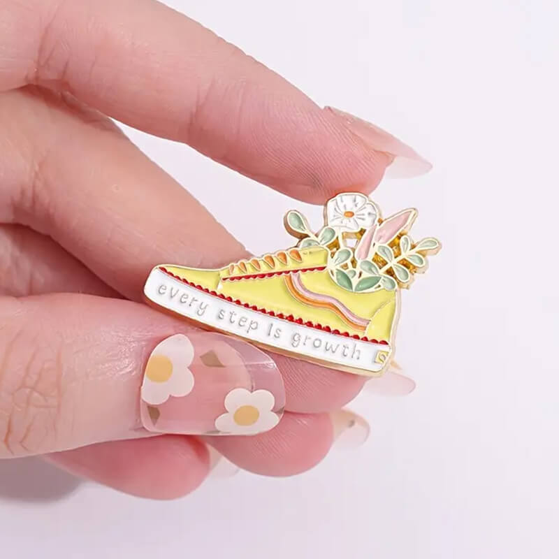 Personalized Shoes Flower Design Pins Fashion Souvenirs Brooch (1)